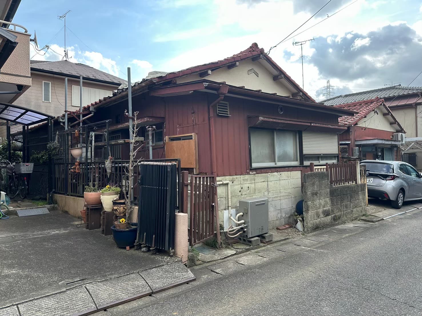 千葉市中央区大巌寺町 解体、残置物撤去工事 工事費197万円